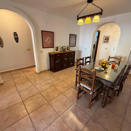 Ref. 62 En Jardines De Zahara 公寓